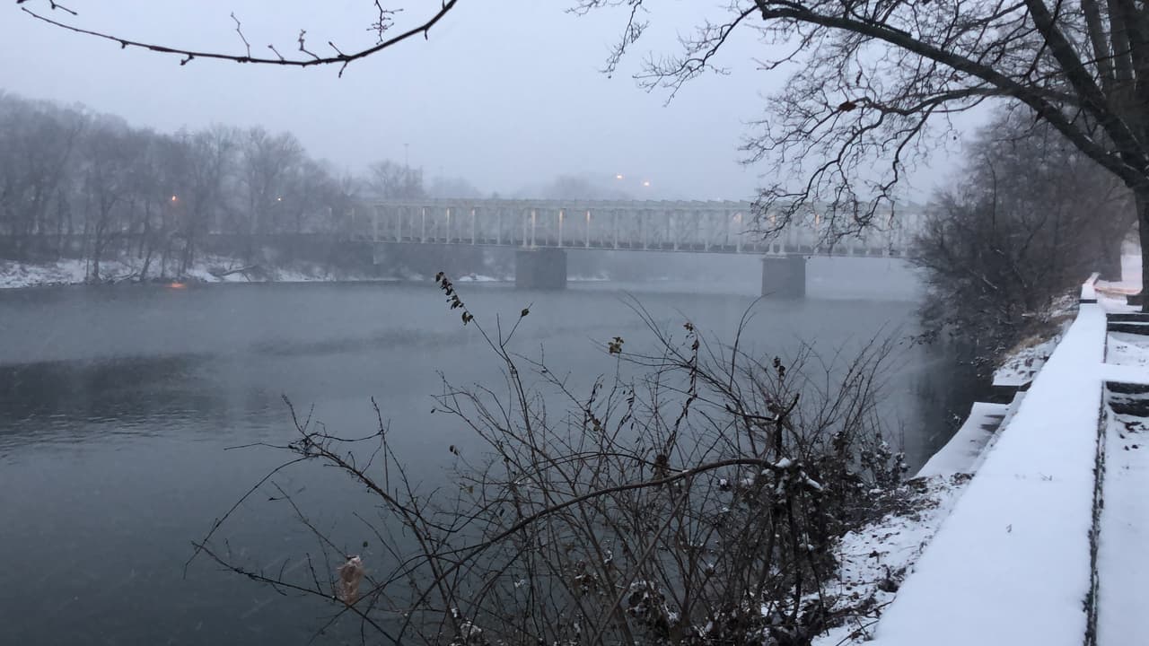 Distrito escolar de Filadelfia: debido al mal tiempo el lunes 1 de febrero, las clases virtuales se llevarán a cabo con instrucción dirigida por el maestro por la mañana y tareas independientes asincrónicas asignadas por el maestro por la tarde. Todos los edificios y oficinas del distrito escolar estarán cerrados. 
<br>
