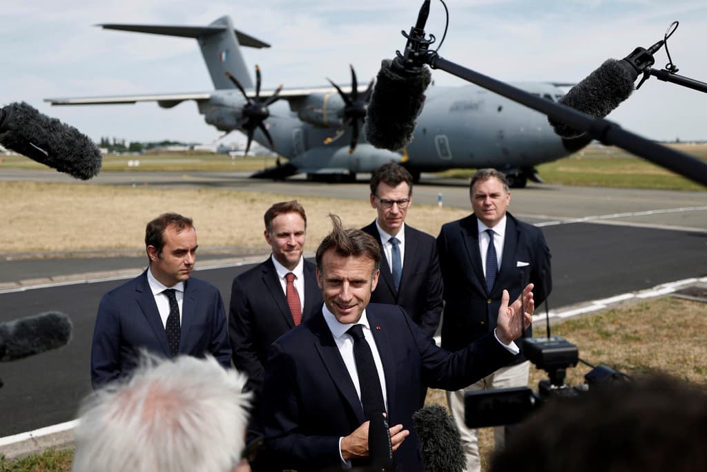 Macron en Francia este 20 de junio. (Benoit Tessier/Pool via AP)
