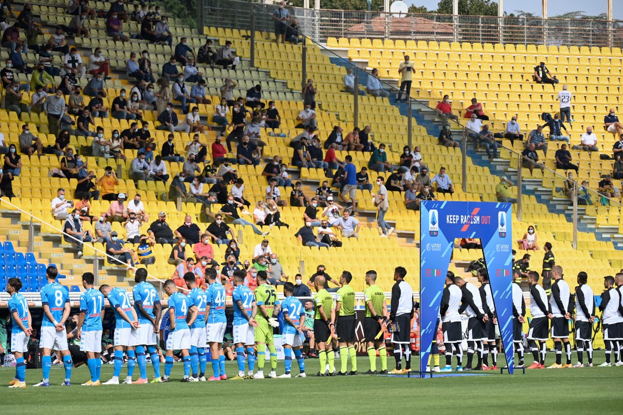 Con goles de Mertens e Insigne, los del Napoli se imponen ante el Parma. El mexicano Hirving Lozano tuvo participación importnate en el partido; jugó 83 minutos en la primera fecha de la Serie A.