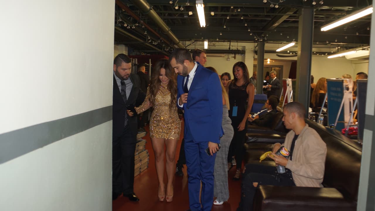 La Bronca , El Compa Ivan y El Tambochi representaron al Free-guey show muy bien en la gala del Balón de Oro.