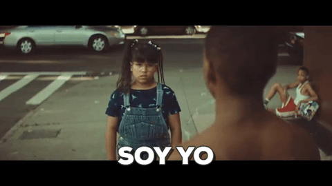 <b>SOY YO - BOMBA ESTÉREO</b>
<br>La protagonista del video es la actriz de 11 años Saraí Isaura González, quien se llevó el papel tras un casting y la verdad, denota ser toda una estrella. Una latina 'Little Miss Sunshine', ¿no crees?