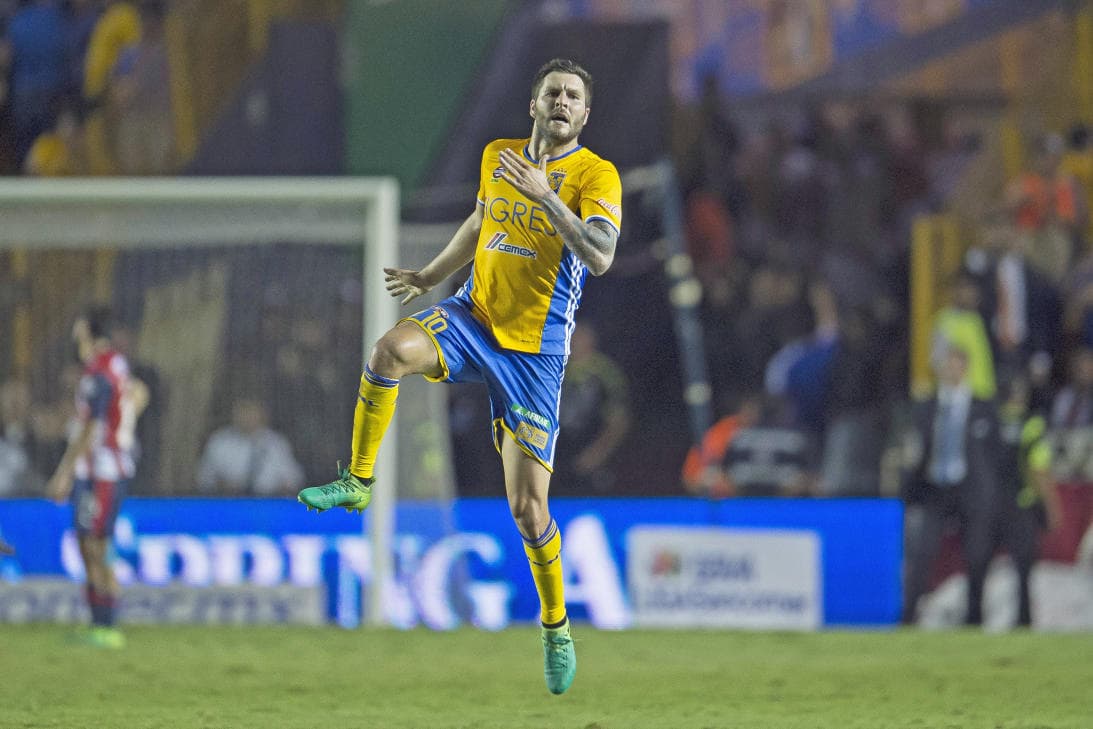 Pese a que es lo más reciente, no es lo único que ha posteado el delantero francés en sus redes sociales que ha causado disgusto en el entorno de la Liga MX.