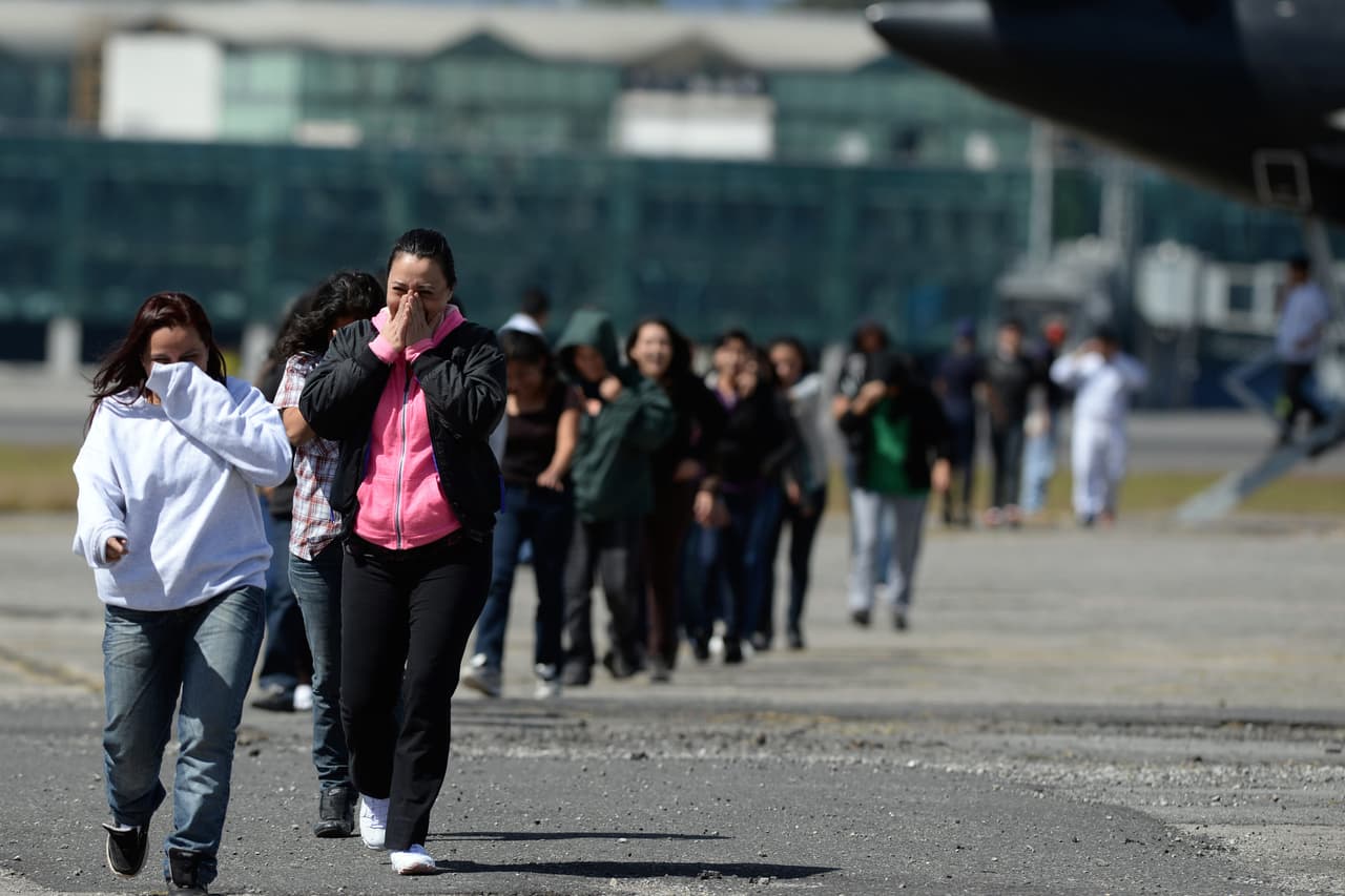 El Salvador difunde recomendaciones a migrantes para afrontar las redadas