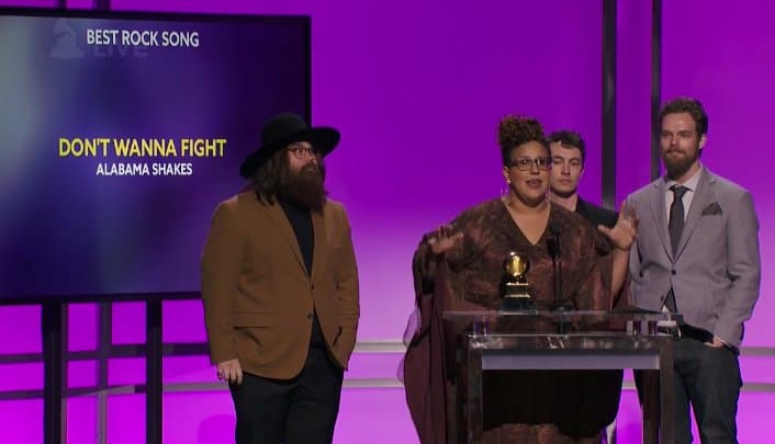 También se llevaron el galardón de 'Mejor Canción Rock' por 'Don't Wanna Fight'.