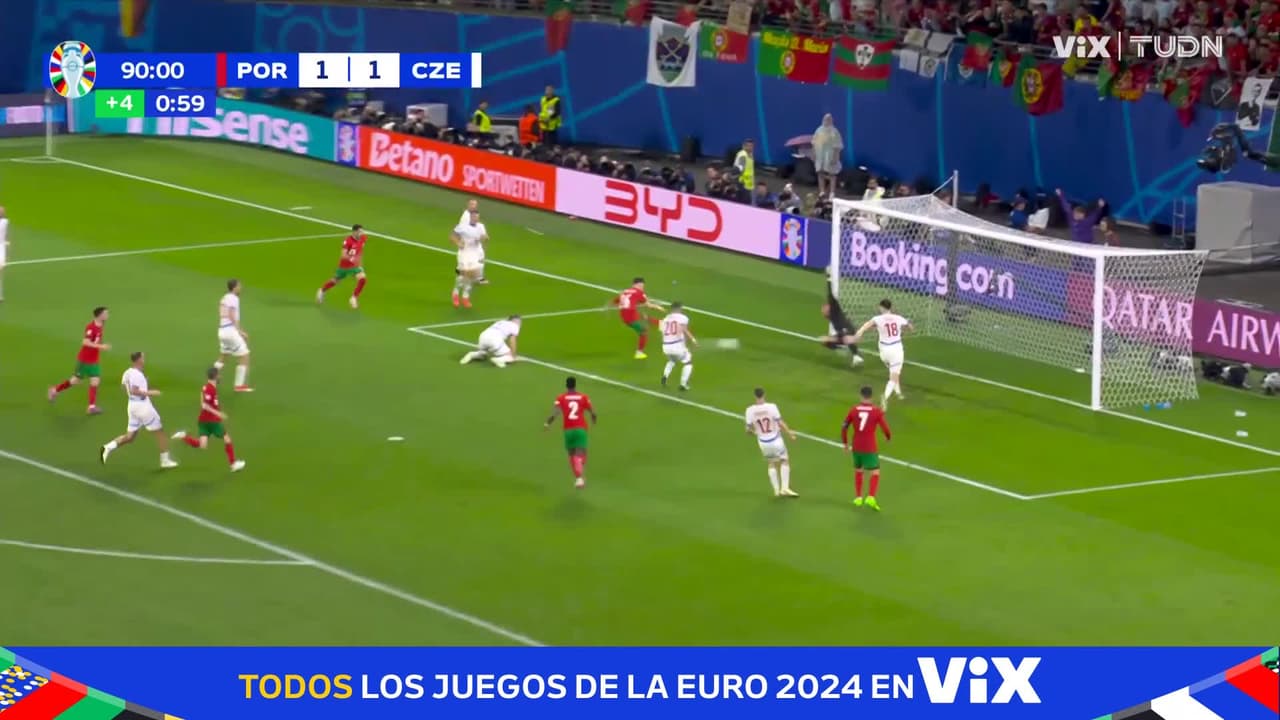 ¡Este sí cuenta! Conceiçao fusila al portero para el 2-1 de Portugal