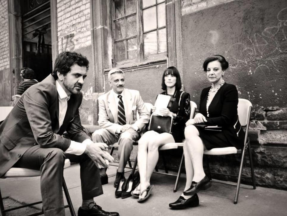 Con el elenco se llevó de maravilla, pues varios eran sus amigos.