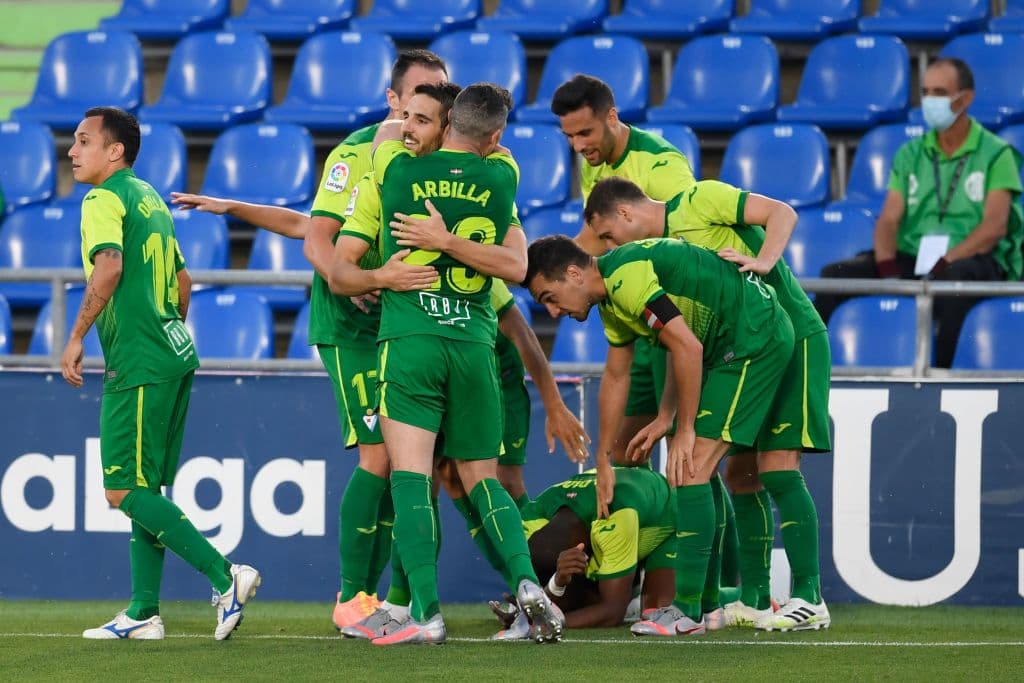 Con goles de Oghenekaro Etebo y Charles días Getafe y Eibar no logran romper el empate y dividen puntos.