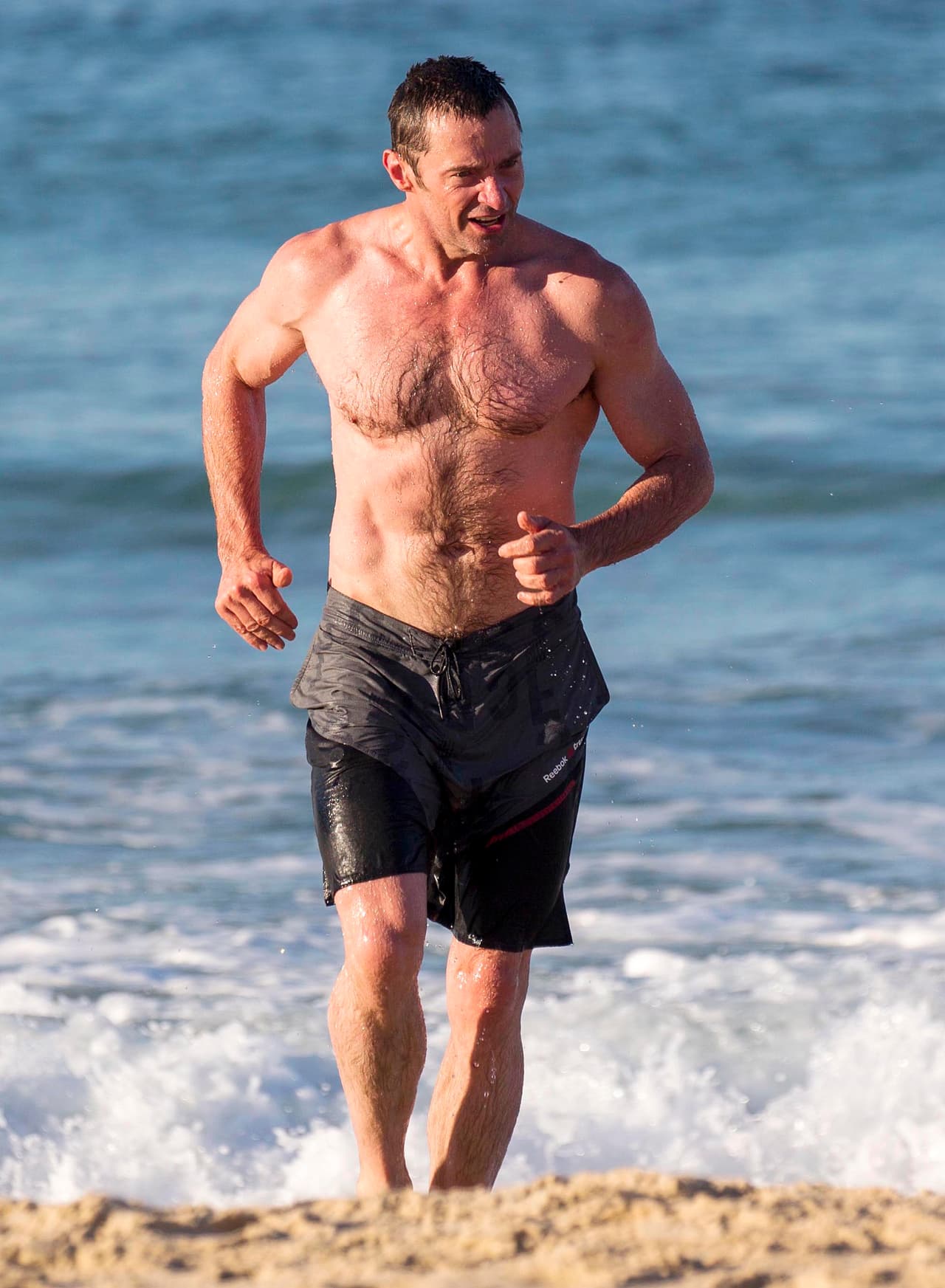 Hugh Jackman disfruta de las playas australianas.