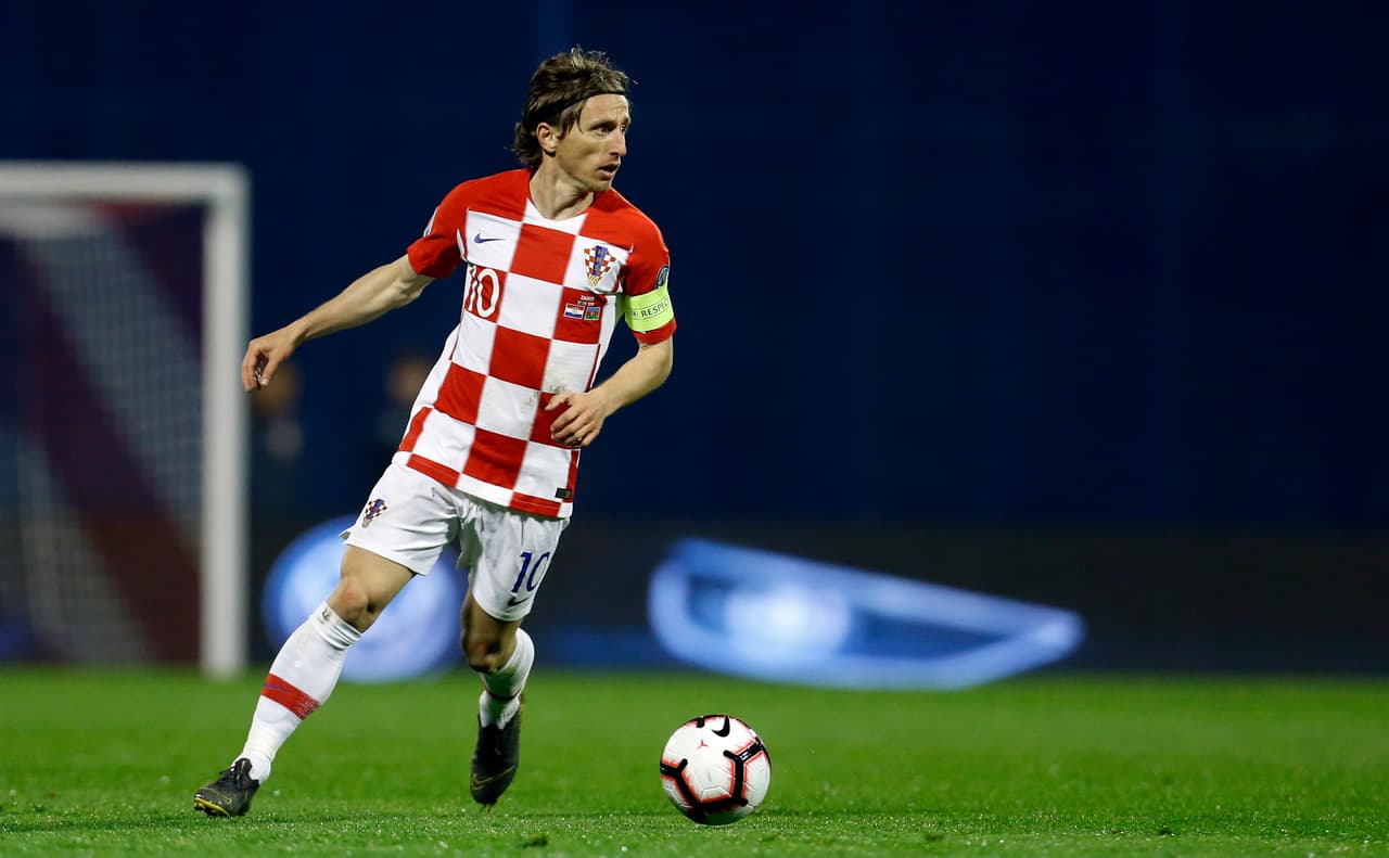 Luka Modric se lesionó después de un choque contra Harry Wilson, posterior a esto, no podía apoyar el pie.