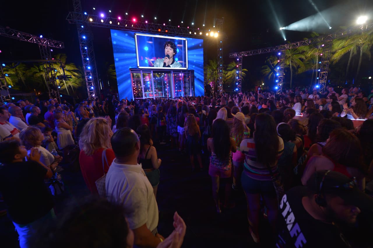 Fernando Allende es su padre, pero con esta audición Adan demostró que es hora de brillar con luz propia.