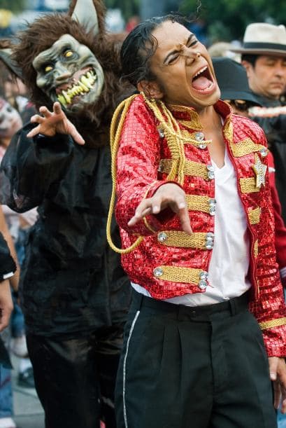 El reta era juntar al mayor número de gente para bailar la canción de Thriller.