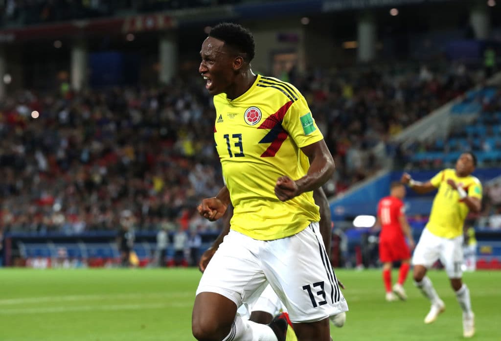 De acuerdo con 
<i>Mundo Deportivo</i>, Yerry Mina espera que el Barcelona acepte la oferta del Manchester United, pues al parecer el club inglés y el colombiano ya lo tienen todo acordado.
