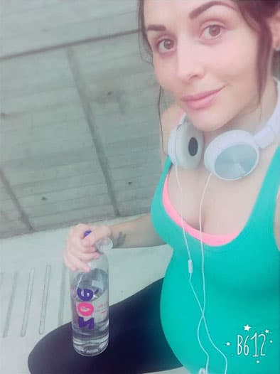 "Mis amigas han jugado un rol importantísimo también, sobre todo con las que estoy compartiendo esta etapa, nos contamos, desahogamos y reímos juntas. Me siento afortunada, más plena y fuerte que nunca".