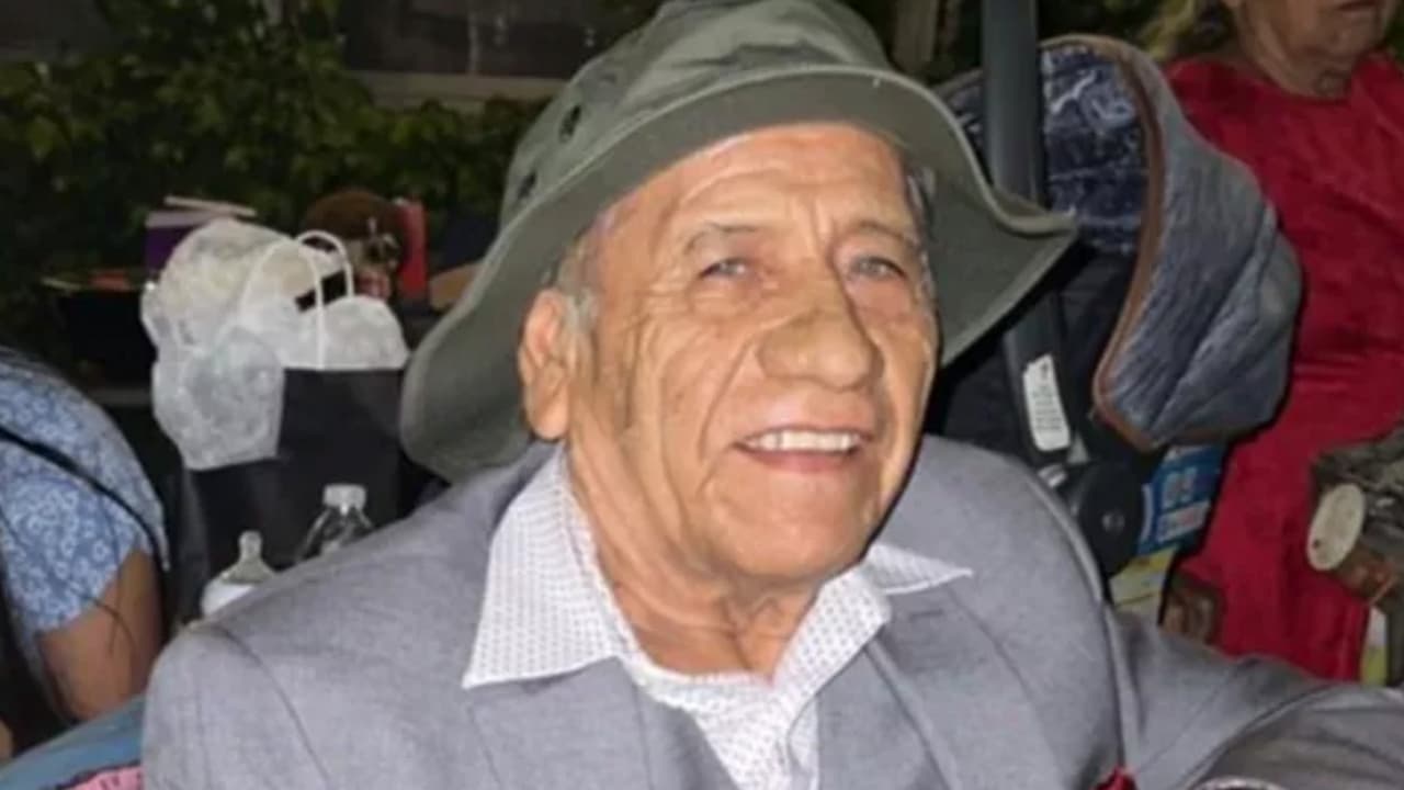 <b>Nicolás Toledo, 78 años</b>
<br>Nicolás Toledo fue la primera de las víctimas confirmadas. Inicialmente se rumoraba que era un hombre con raíces latinas. Más tarde, se confirmó que el Señor Toledo era originario de Morelos, México, y desde hace 10 años viajaba constantemente a Highland Park para visitar a su familia.