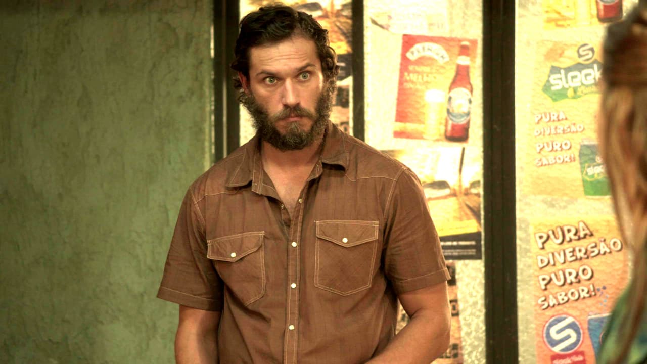 Casualmente se la encontraba en cada rincón del hogar, y Eliza temerosa terminaba huyendo para evitar que le hiciera daño.