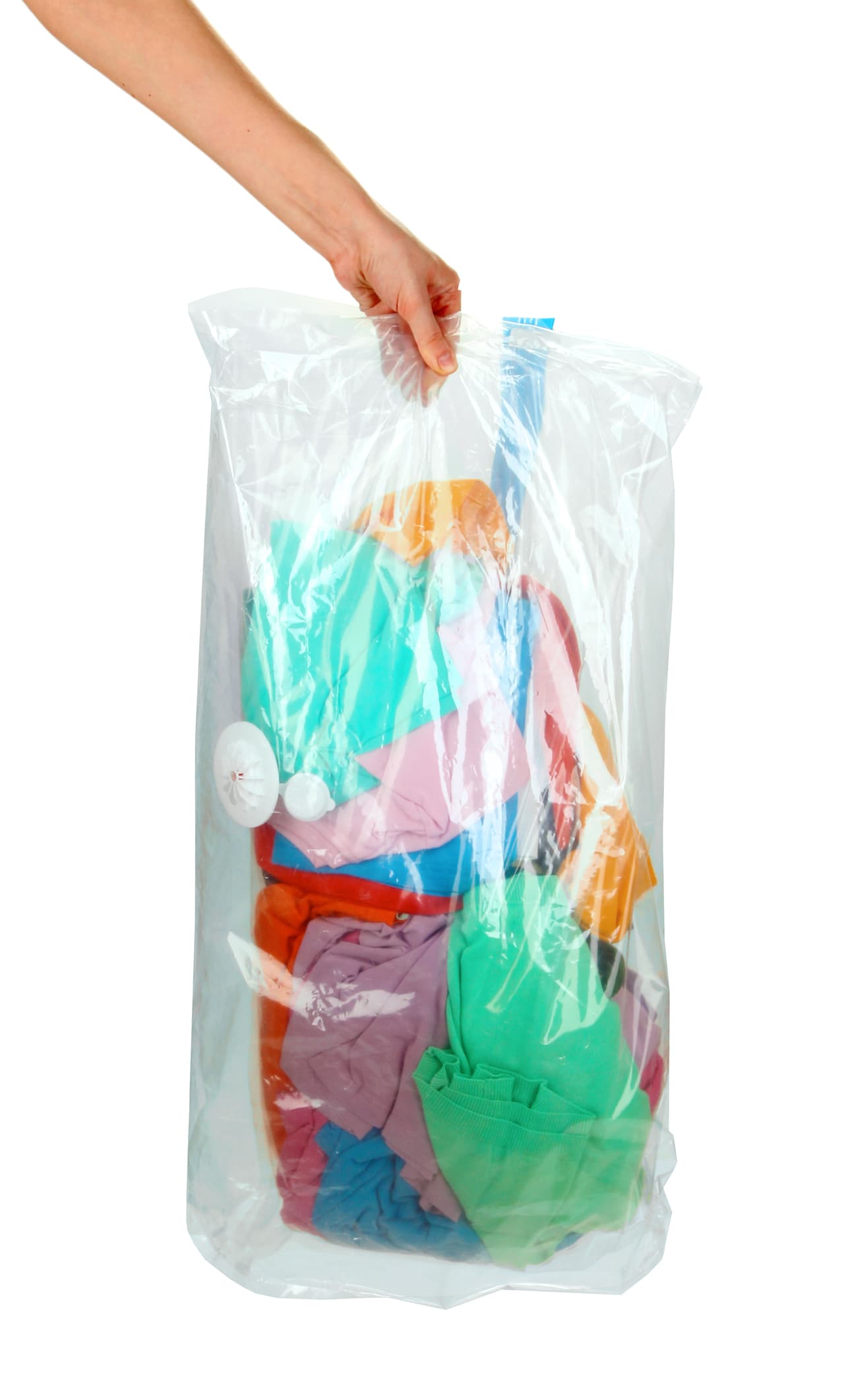 Para regresar a tu hogar, transporta tu ropa en bolsas desechables. Dóblala las prendas ya que estés en casa.