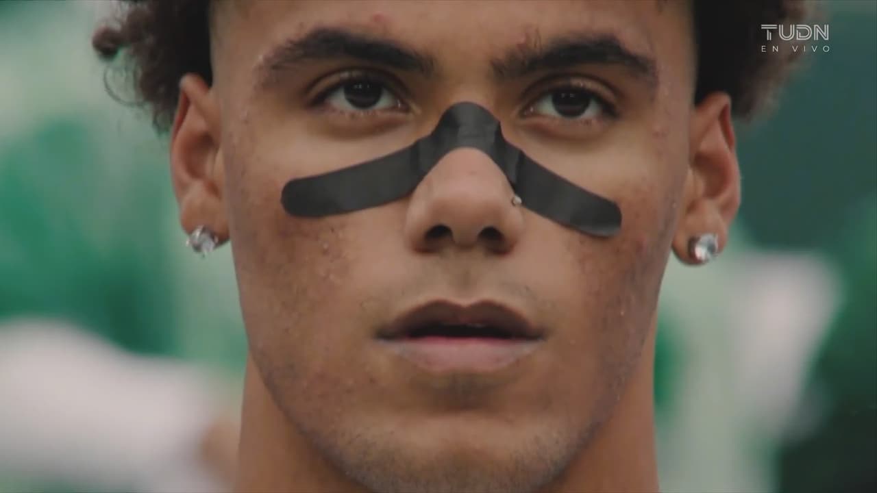 Christian González, orgullo colombiano y latino en el Super Bowl