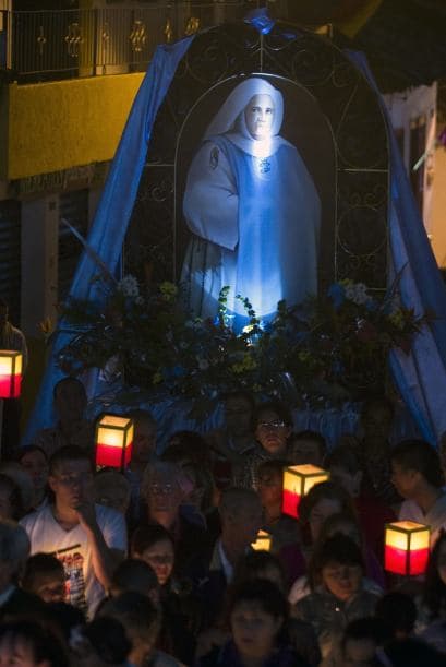 El padre Pareja presidió muchos de los actos que se adelantaron en Jericó, y fue el encargado de desvelar un inmenso pendón que cubrió parte de la Catedral del pueblo, en el preciso momento en el que se oficializó en Roma la canonización de la Madre Laura.