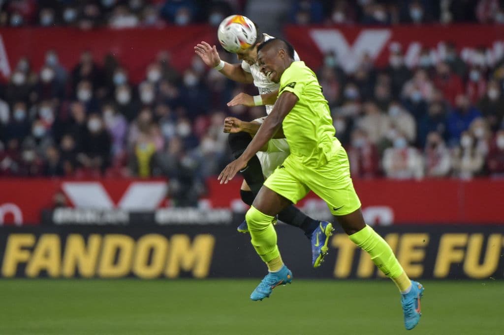 Papu Gómez y Rafa de Mir son los encargados de batir la portería de Edgar Badia para poner el 2-0 definitivo en el marcador y sumar tres importantes unidaes.