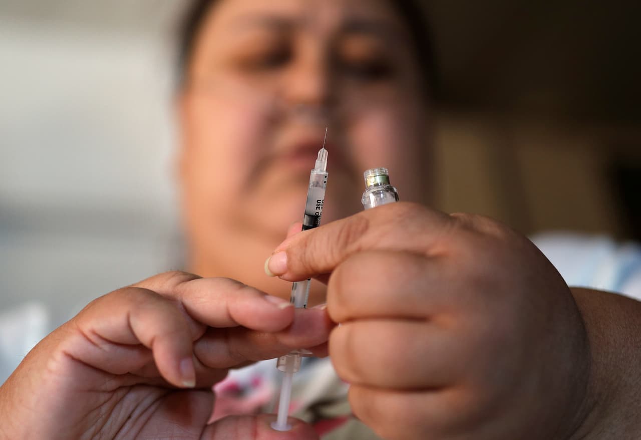 Racionó la insulina que necesitaba para sobrevivir y murió: la lucha de los diabéticos por costear su tratamiento en EEUU