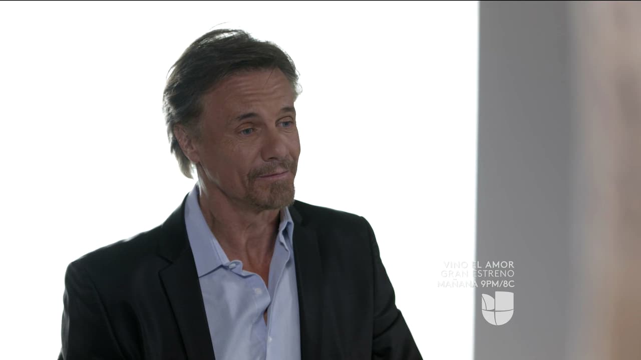 Su padre lo obligó a apoyarlo en sus turbios negocios.