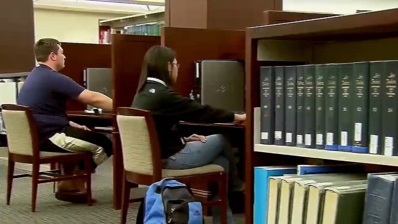 Regreso a clases aumenta las estafas contra jóvenes universitarios: Estos son los engaños más comunes