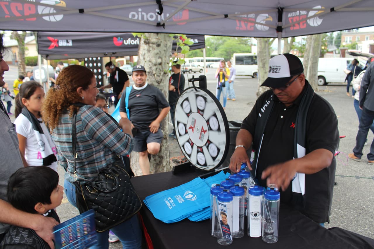 El orgullo colombiano dijo presente en el Shchuetzen Park en North Bergen para apoyar la selección colombiana en la Copa América Centenario.