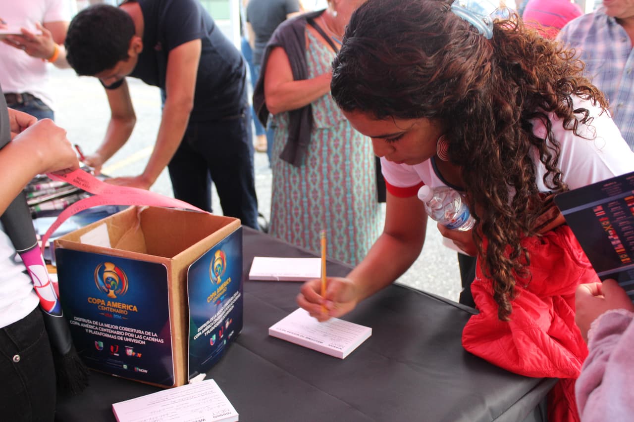 El orgullo colombiano dijo presente en el Shchuetzen Park en North Bergen para apoyar la selección colombiana en la Copa América Centenario.