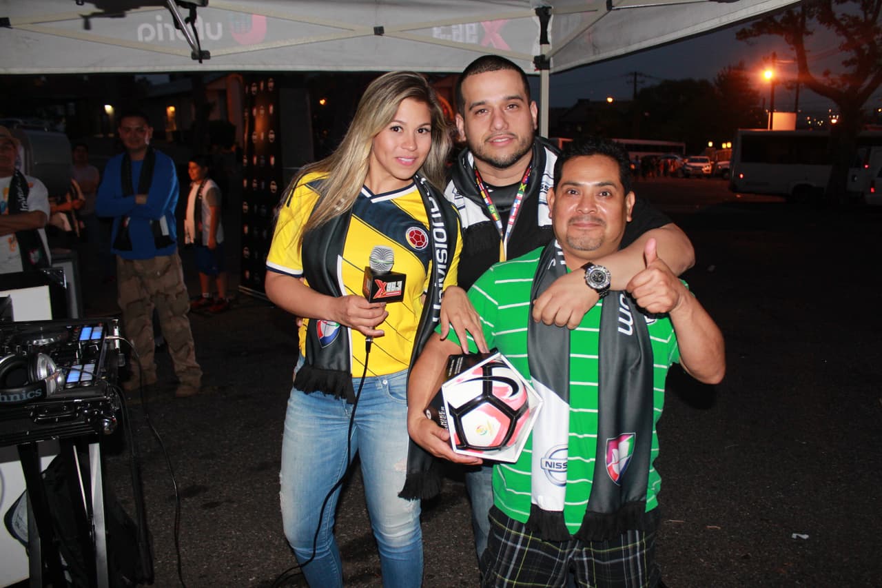 El orgullo colombiano dijo presente en el Shchuetzen Park en North Bergen para apoyar la selección colombiana en la Copa América Centenario.