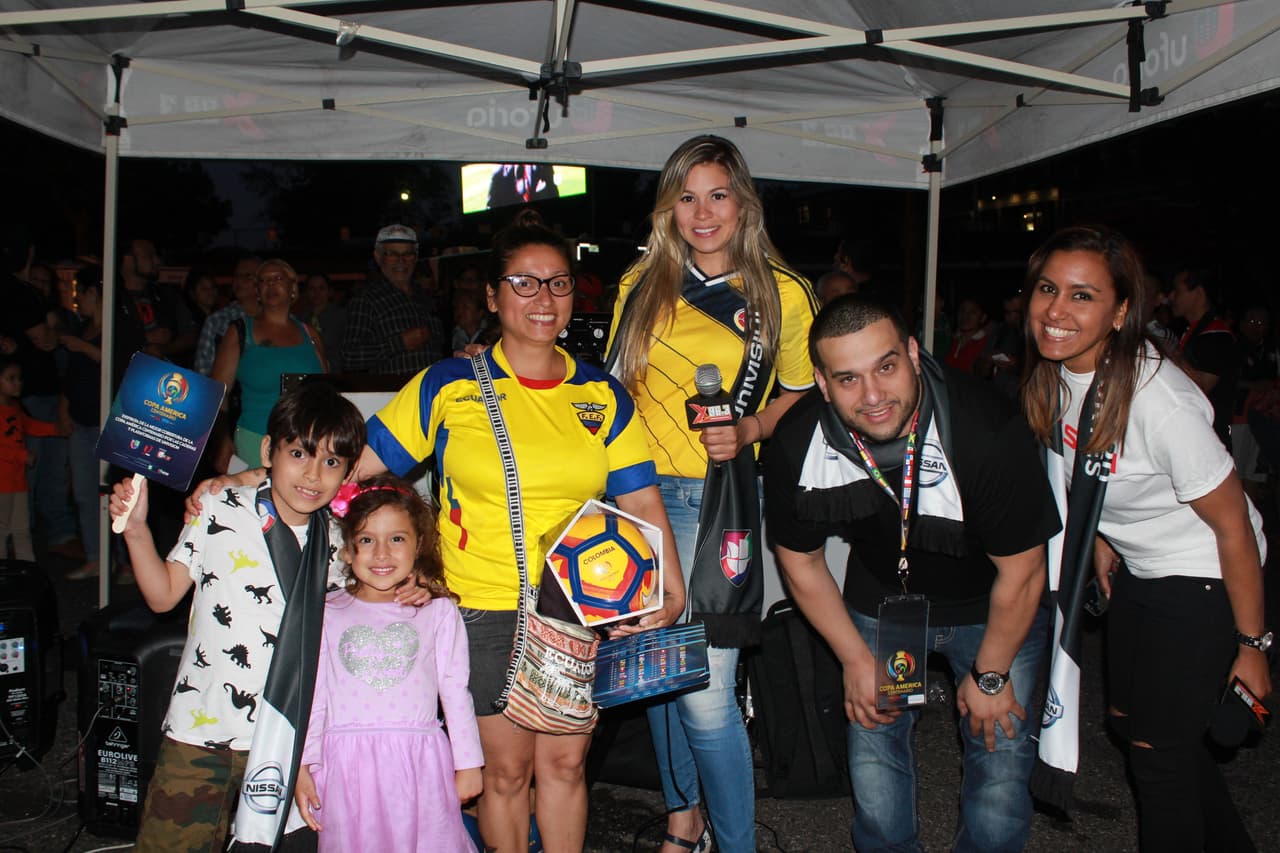 El orgullo colombiano dijo presente en el Shchuetzen Park en North Bergen para apoyar la selección colombiana en la Copa América Centenario.