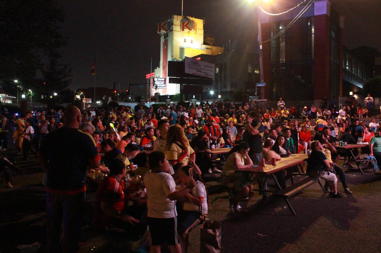 El orgullo colombiano dijo presente en el Shchuetzen Park en North Bergen para apoyar la selección colombiana en la Copa América Centenario.