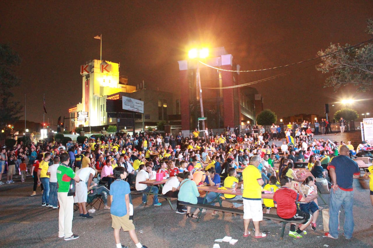 El orgullo colombiano dijo presente en el Shchuetzen Park en North Bergen para apoyar la selección colombiana en la Copa América Centenario.