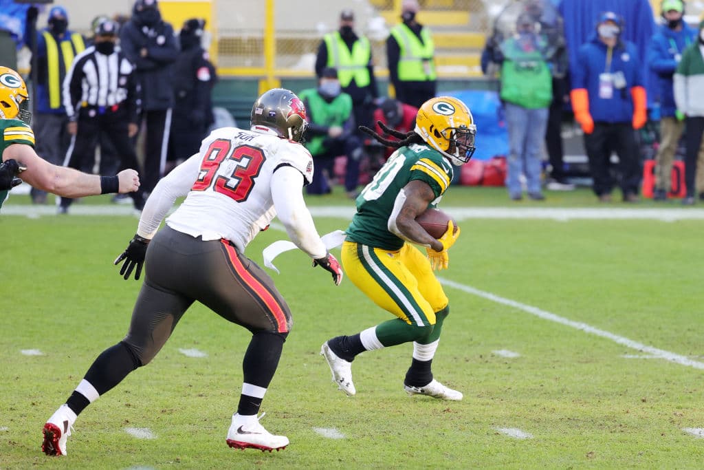 Tom Brady los Tampa Bay Buccaneers logran vencer a los Packers de vista 31-26 en. las finales de Conferencia y jugarán el Superbowl LV en su estadio.