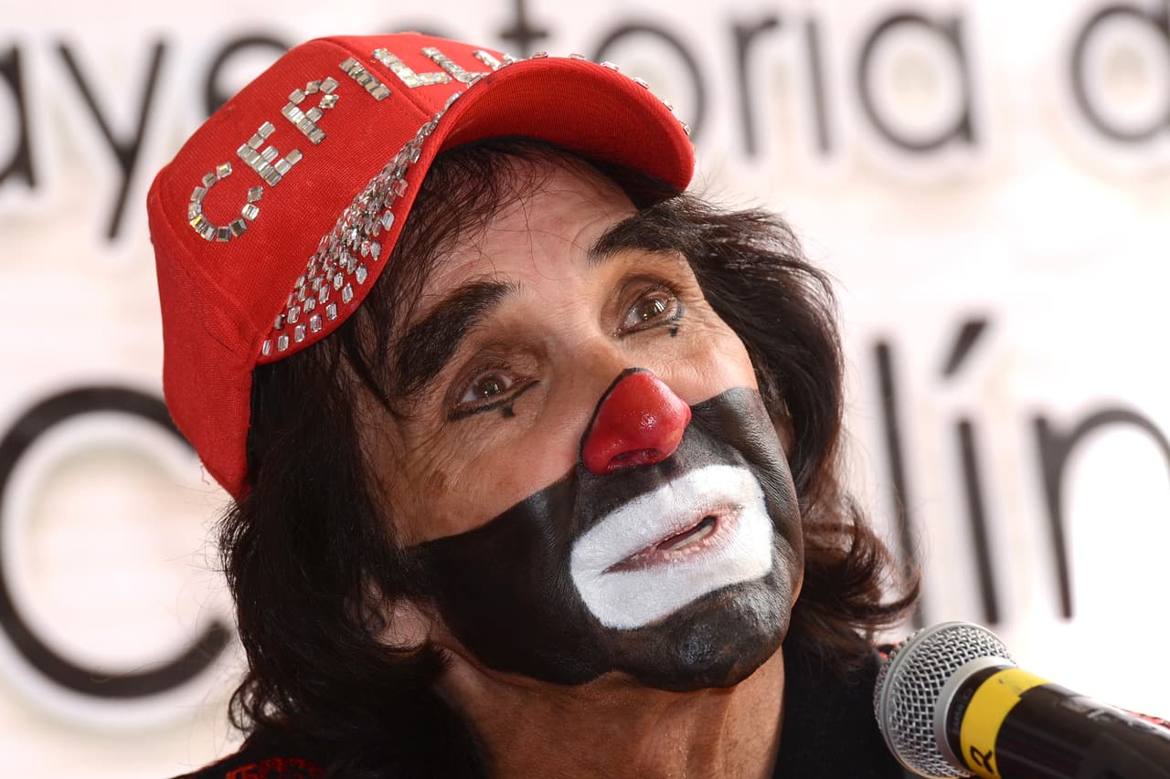 Mencionó que, junto con su padre, siempre maquinaban nuevas ideas.