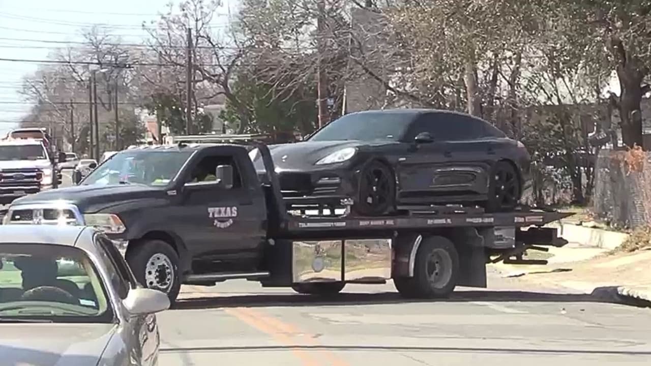 Confiscan carros usados de agencia en San Antonio por presunto fraude con documentos