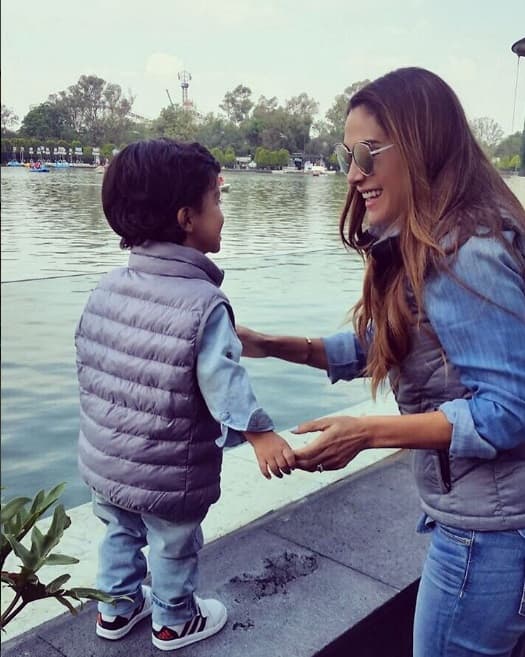 Ninel Conde también hizo realidad su sueño de ser madre hace algunos años, pero la cantante y actriz vive por segunda vez esta etapa cuidando y dando mucho amor a su pequeño Emmanuel.