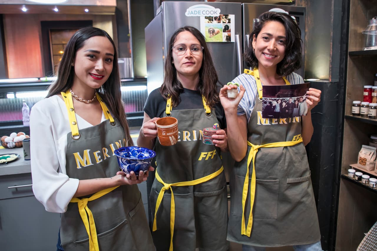 La familia Merino se hizo acompañar de figuras religiosas, jarritos de barro y algunos amuletos recabados en diversos viajes.