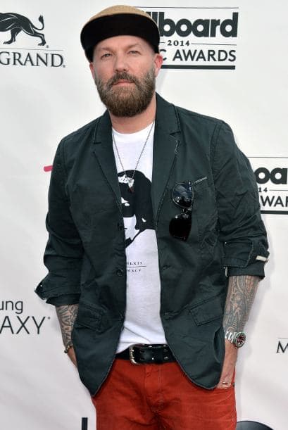 ¿Qué hace Fred Durst de Limp Bizkit ahí? ¡No estamos en el 2000! Mira aquí lo último en chismes.