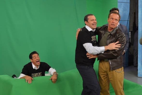 Arnold Schwarzenegger y Joe Manganiello en Despierta