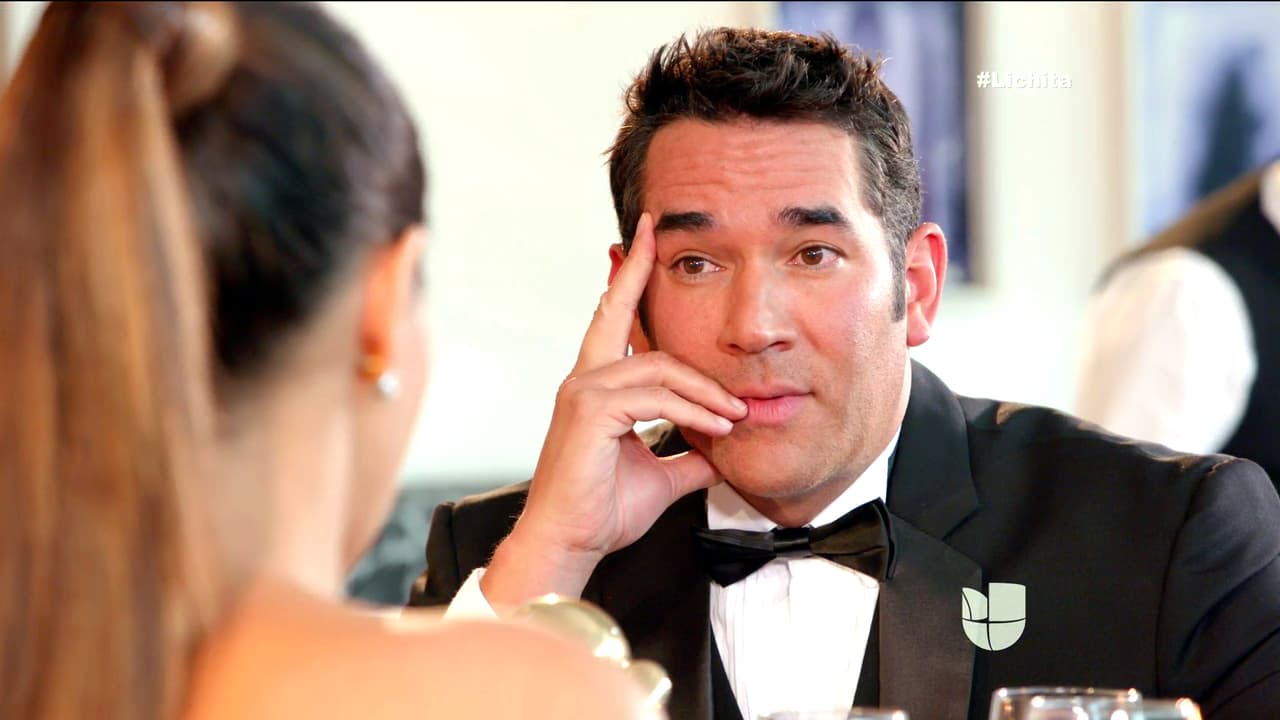 Sí Alicia, ¡está perdidamente enamorado de ti!