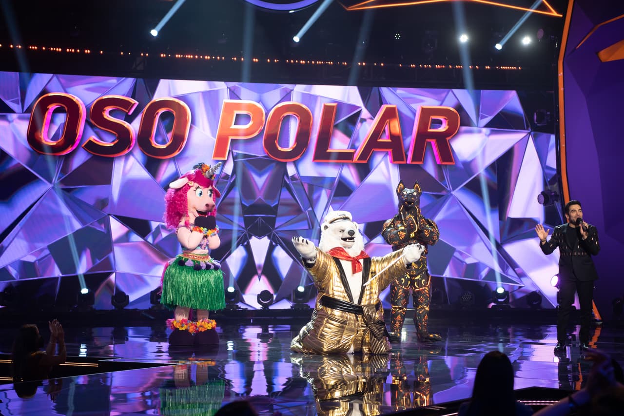 Como cada show, el panel tuvo que salvar a un participante y todos coincidieron en anunciar el nombre de Oso Polar, quien se emocionó mucho por la decisión.