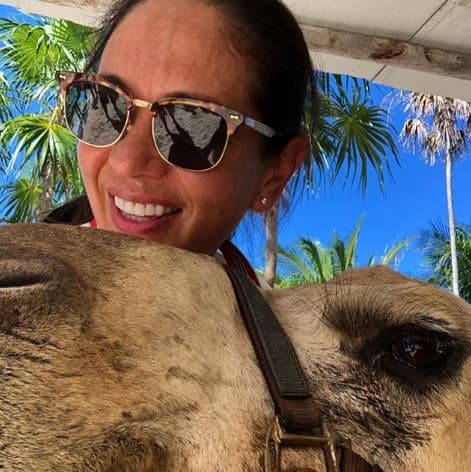 Aunque Yolanda no suele hablar directamente de su preferencia sexual, sus noviazgos sí los ha dejado al descubierto.