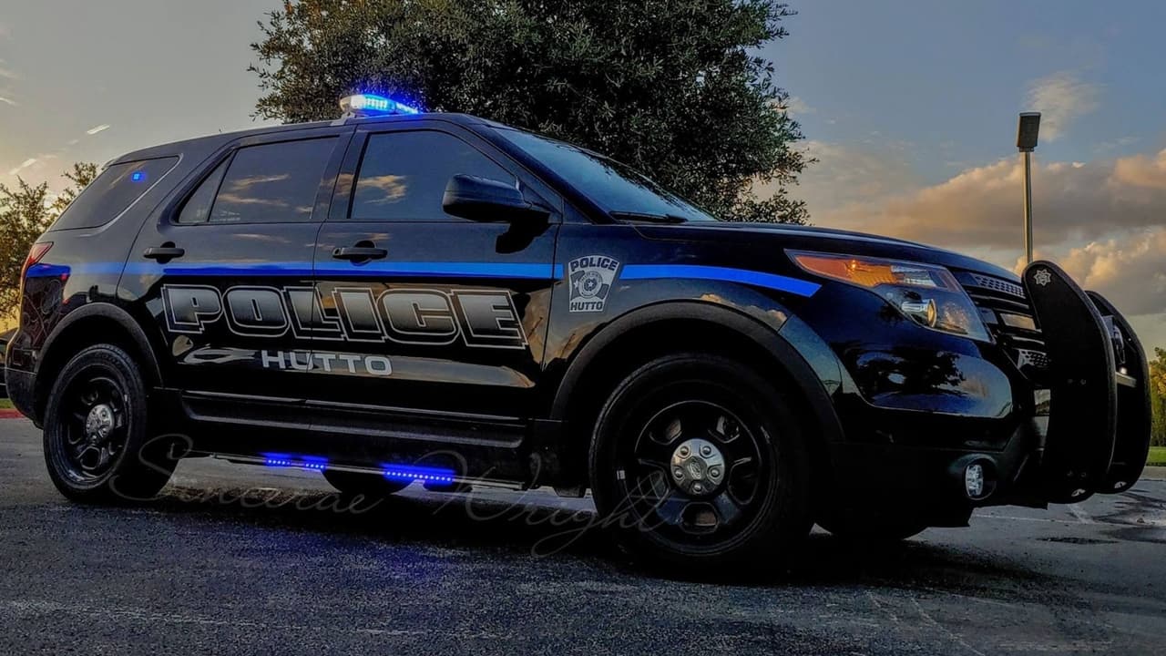 Arrestan a 6 hombres en operativo contra explotación infantil en Hutto, Texas