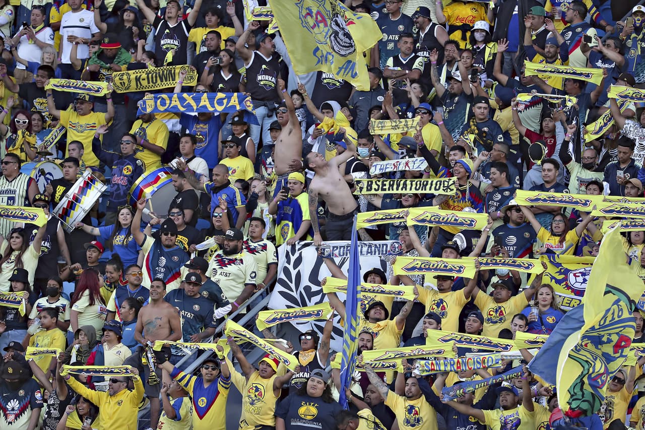 Los 18 mil fieles americanistas que se dieron cita en el PayPal Park explotaron con el estreno del exmediocampista de Gallos de Querétaro.