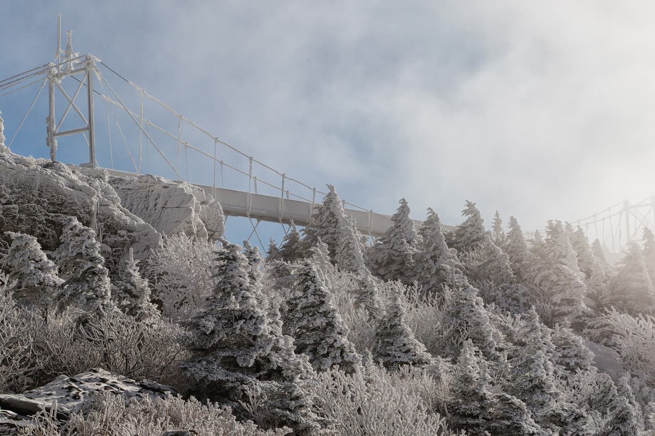Conoce más sobre Grandfather Mountain,
<b><a href="https://grandfather.com/winter-visits/" target="_blank">aquí. </a></b>