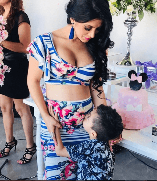 Ese mismo día, a la modelo de fitness se le organizó su primer baby shower, en donde no pudo estar el cantante debido a compromisos laborales.