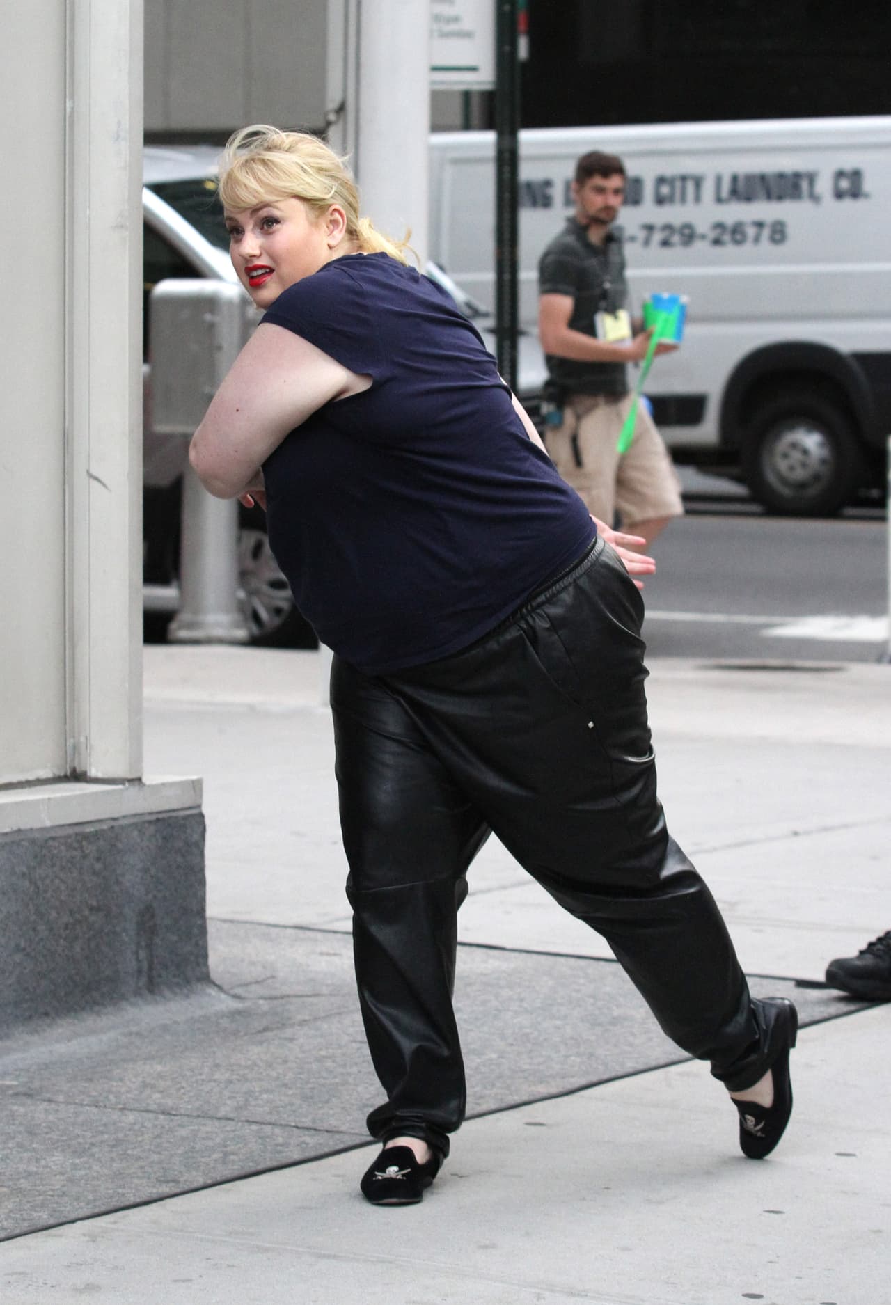 La aclamación de Rebel Wilson es también dirigida a las hermanas mayores de la familia.