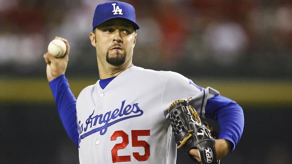 En el 
<b>2007</b> los
<b> 'Dodgers'</b> de 
<b>Los Ángeles</b> decidieron comprar el resto de su contrato con los 
<b>'Athletics'</b> de 
<b>Oakland.</b> A pesar de haber tenido un buen debut con el equipo angelino, su desempeño durante las dos temporadas con ellos no fue el esperado.