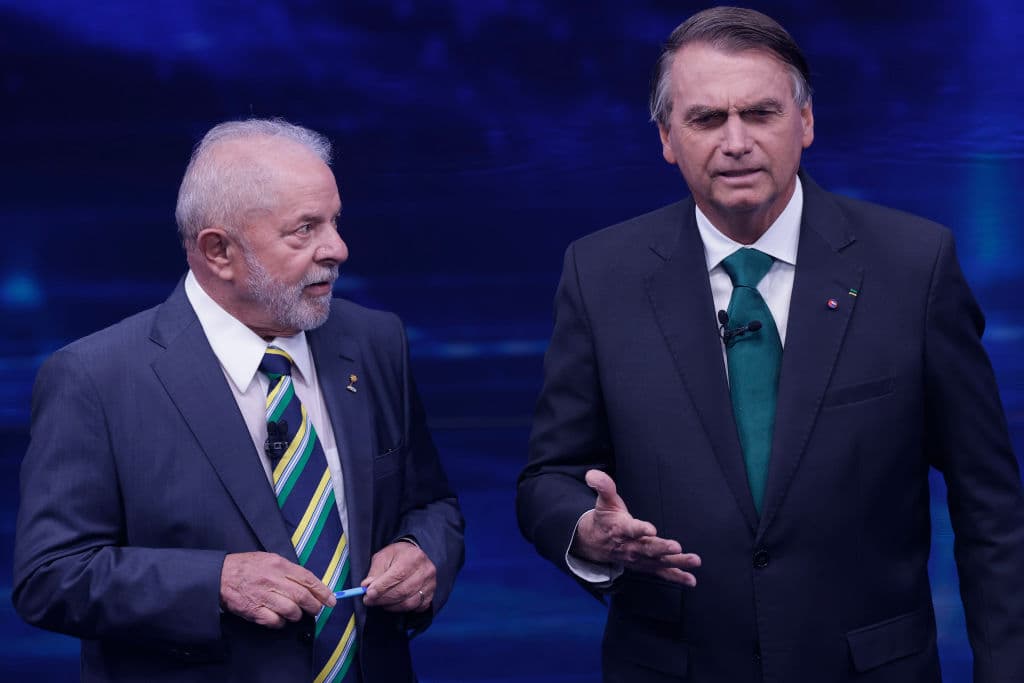 Bolsonaro vs Lula: qué está en juego en las divisivas elecciones de este domingo en Brasil