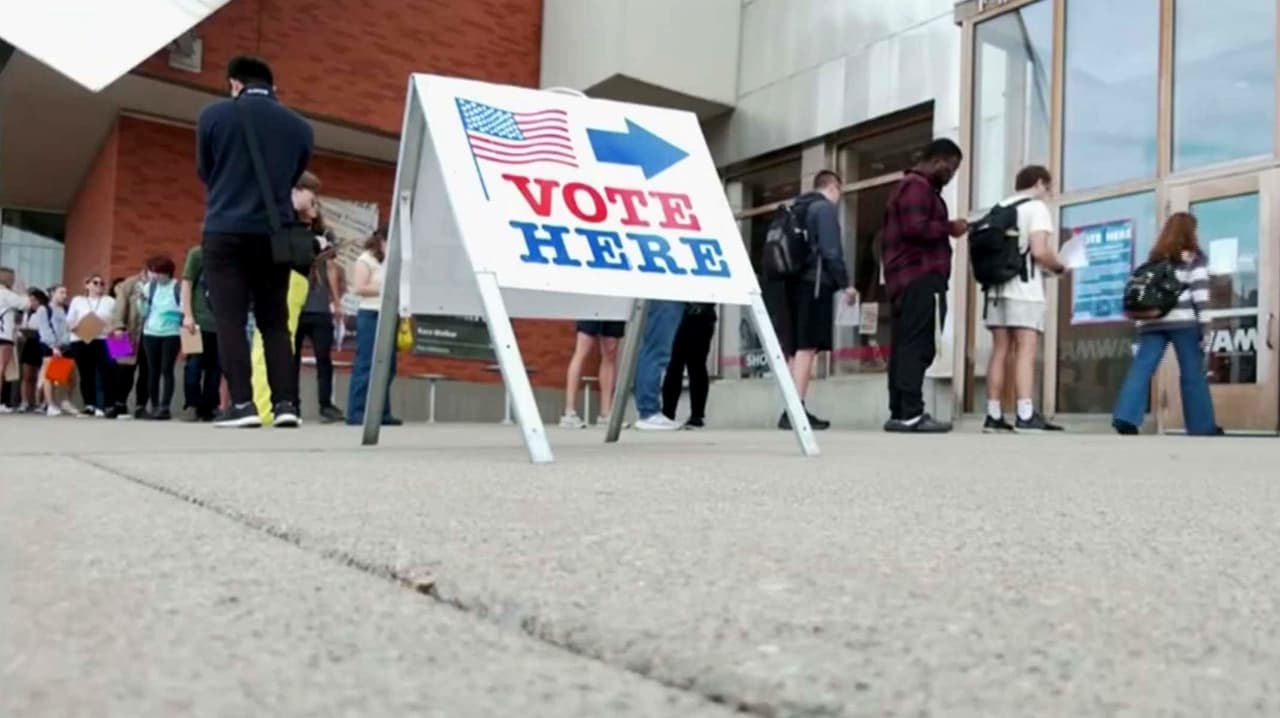 Demócratas denuncian que la nueva ley SAVE America Act limita los derechos de millones de ciudadanos